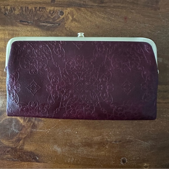 Hobo International Lauren Double Kiss Lock Tooled‎ Burgundy Leather Wallet - Picture 1 of 9
